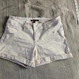 Signature Studio White Cotton Blend Shorts Size 4